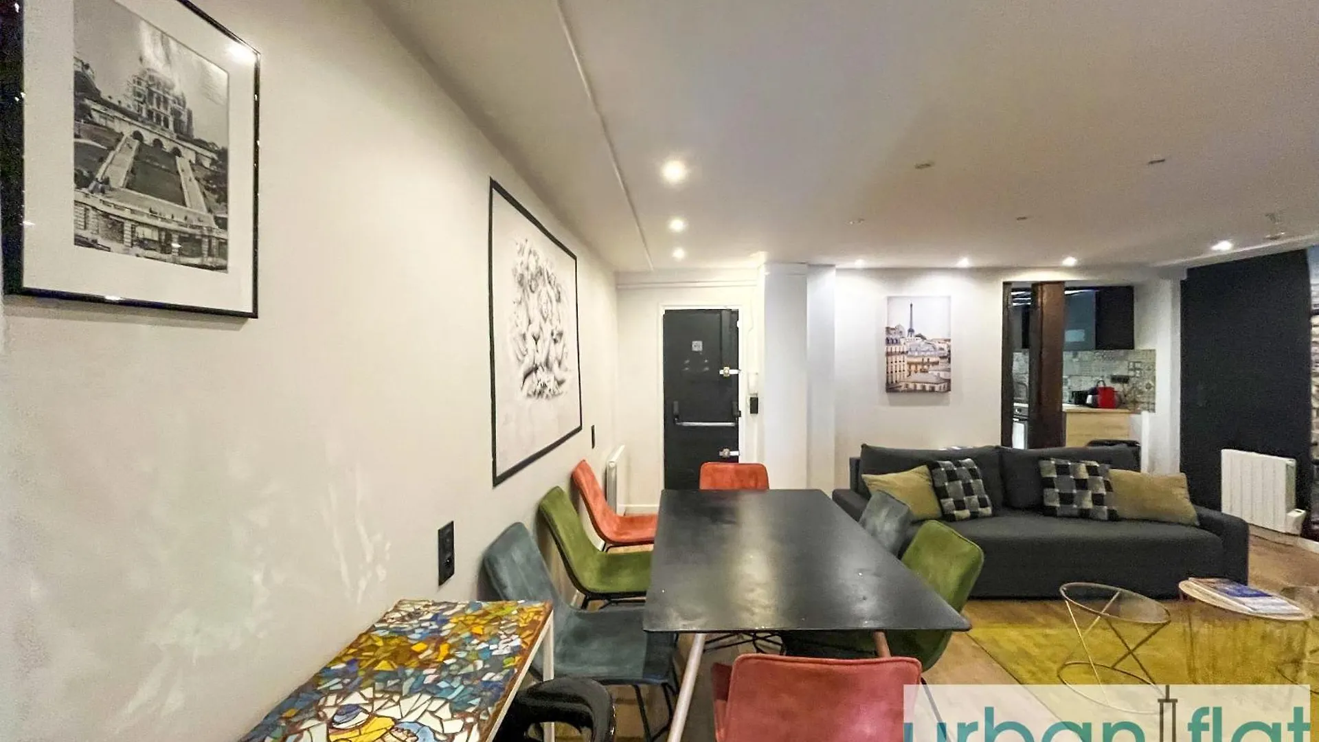 Urban Flat 120 - Charming 3 Bedroom Flat In Le Marais Apartment Paris
