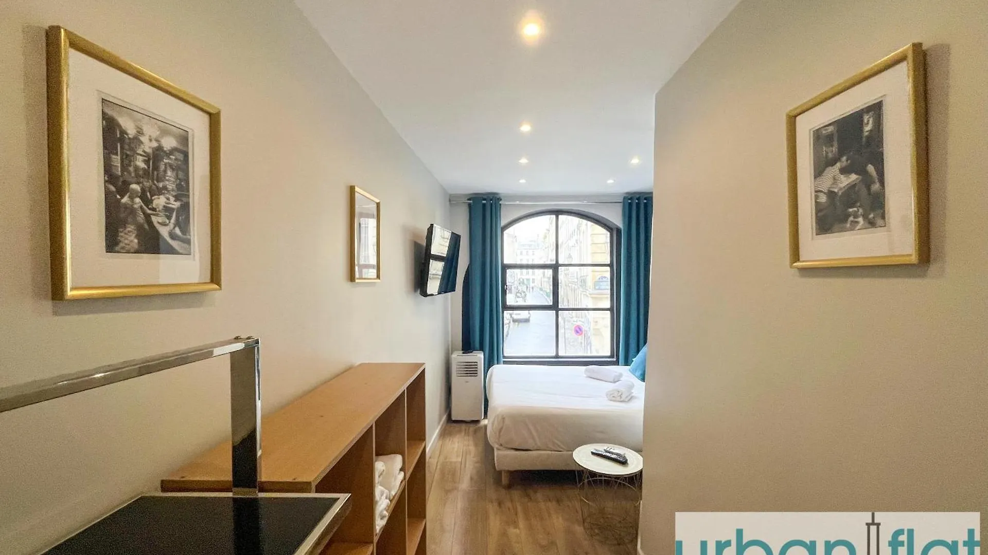 Urban Flat 120 - Charming 3 Bedroom Flat In Le Marais * Paris